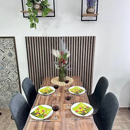 公寓 Kristi Lux New 1-bedroom With Pool, Balcony And Free Parking
