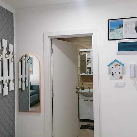 Kristi Lux New 1-bedroom With Pool, Balcony And Free Parking 公寓